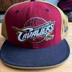 Used but good condition Cleveland Cavaliers fitted hat size 7 5/8